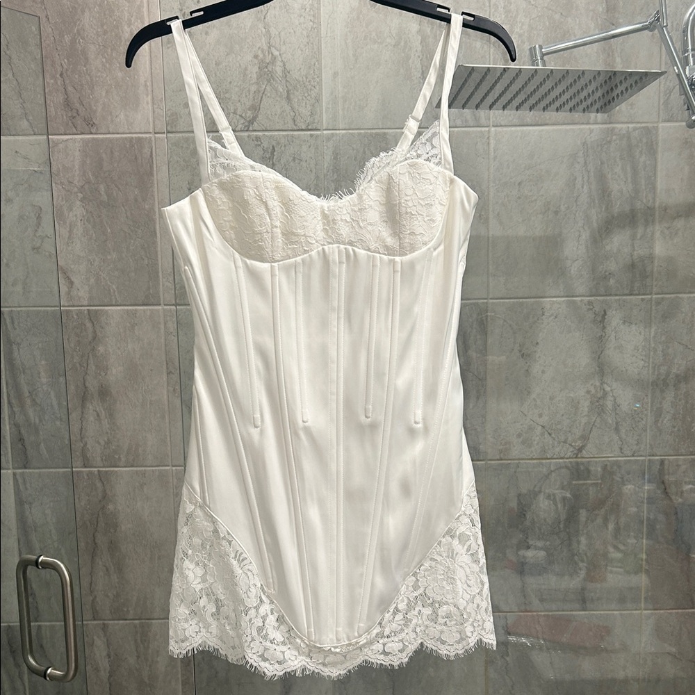 Finesse White Lace Chemise